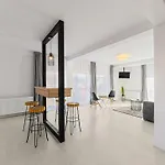 Sxb Apartments - Brasov City Center Daire Braşov